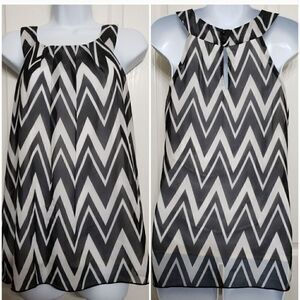Women's Sleeveless BLK/WHT Tunic by iZ